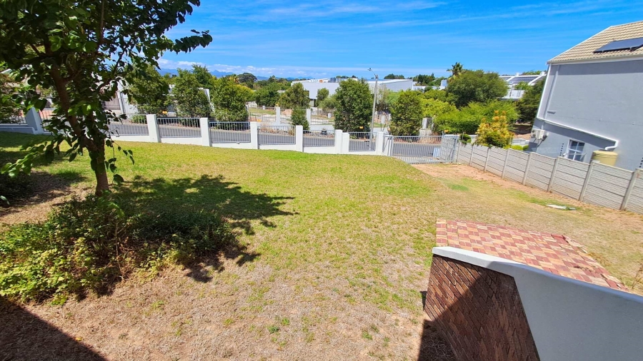 5 Bedroom Property for Sale in Bergsig Western Cape